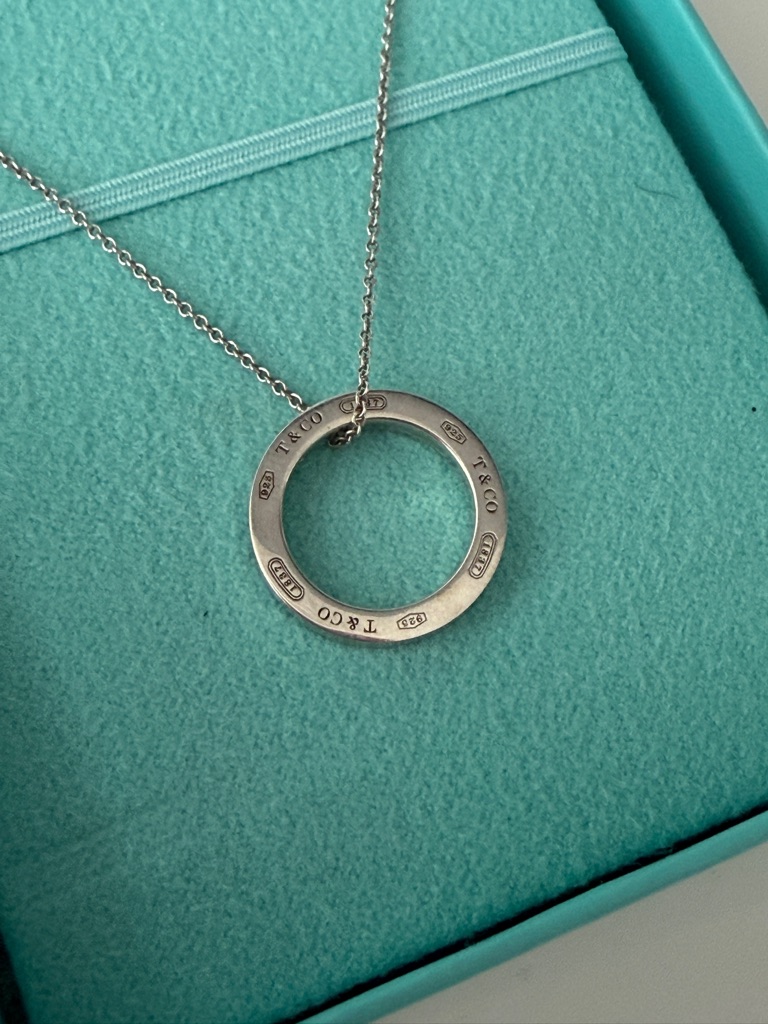 Tiffany & Co. Sterling Silver Circle Pendant Necklace - Silver - Medium